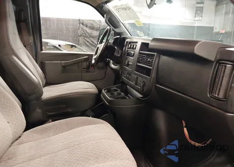 2018 Chevrolet Express 2500 Work Van from USA, damaged, VIN 1GCWGAFP1J1282015